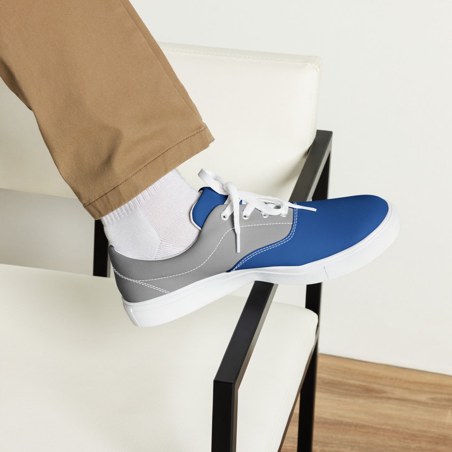 Men’s lace-up canvas shoes
