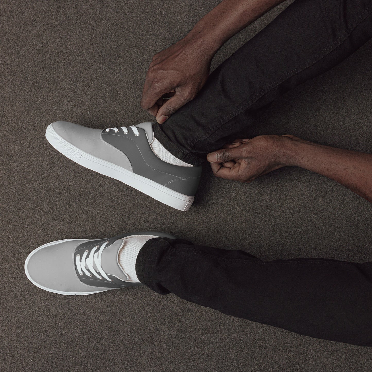 Men’s lace-up canvas shoes