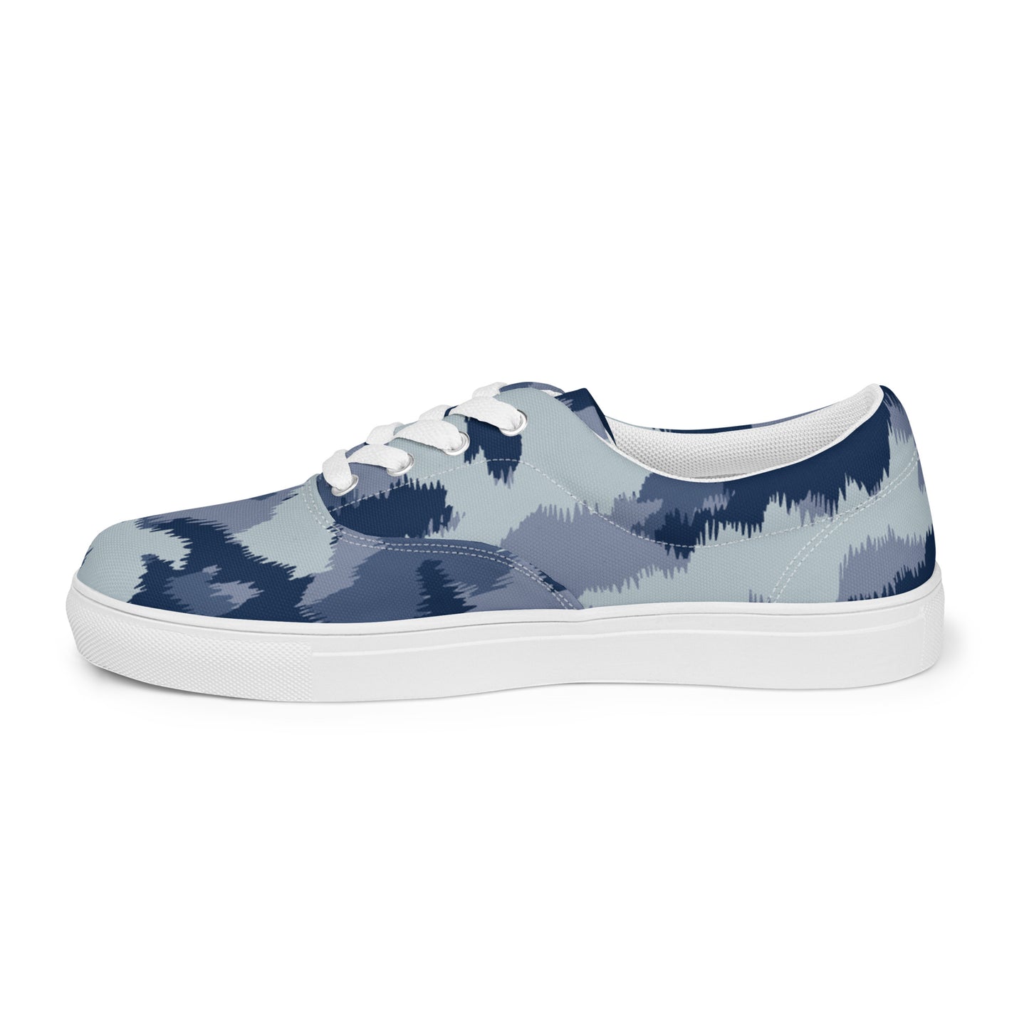 Women’s lace-up canvas shoes